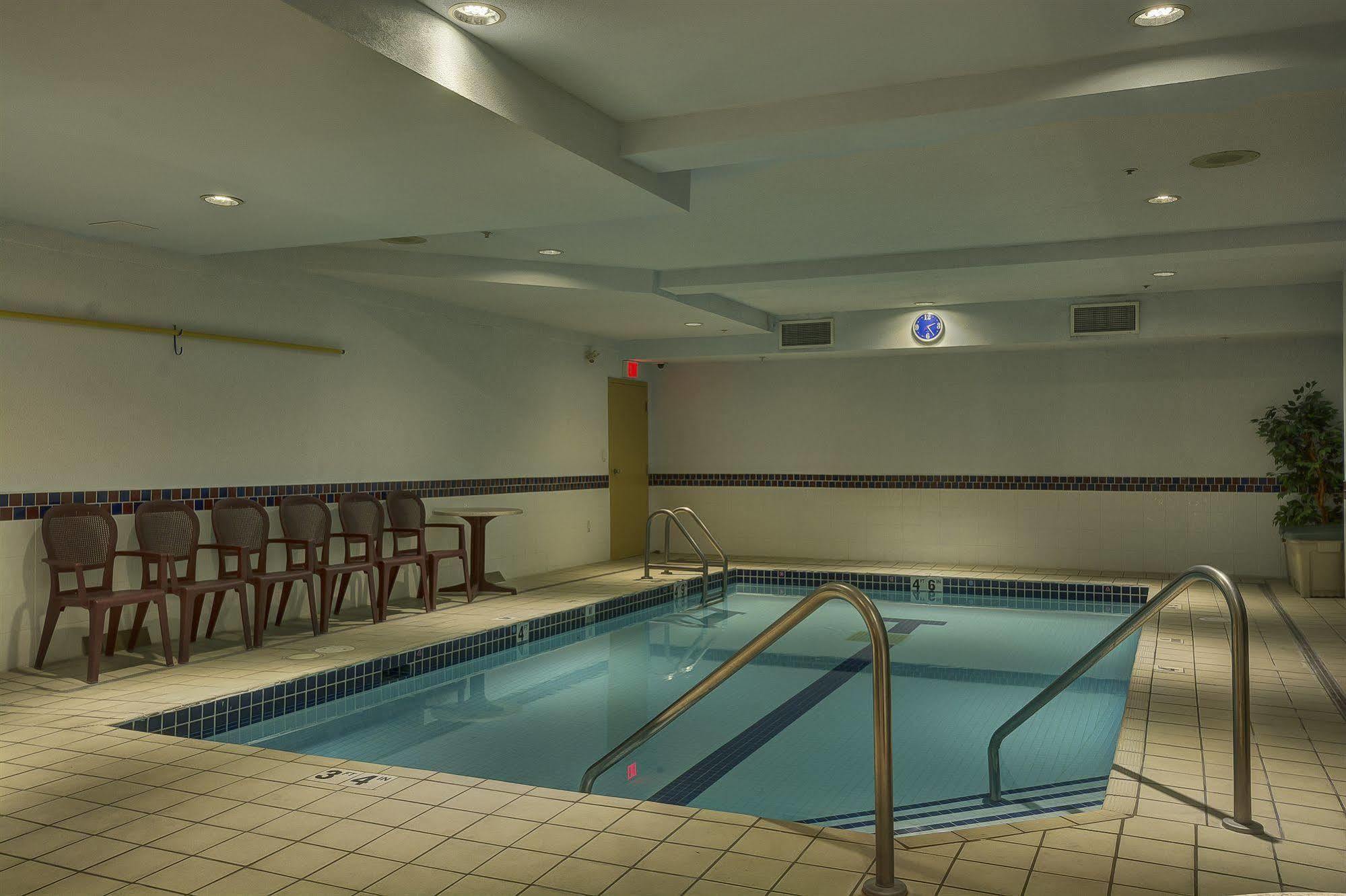 Best Western Peace Arch Inn Surrey Eksteriør billede